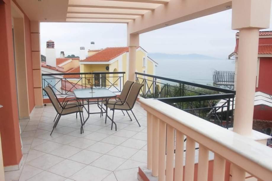 Villa Endless Blue Seaside à PalaiónTsiflíkion Extérieur photo